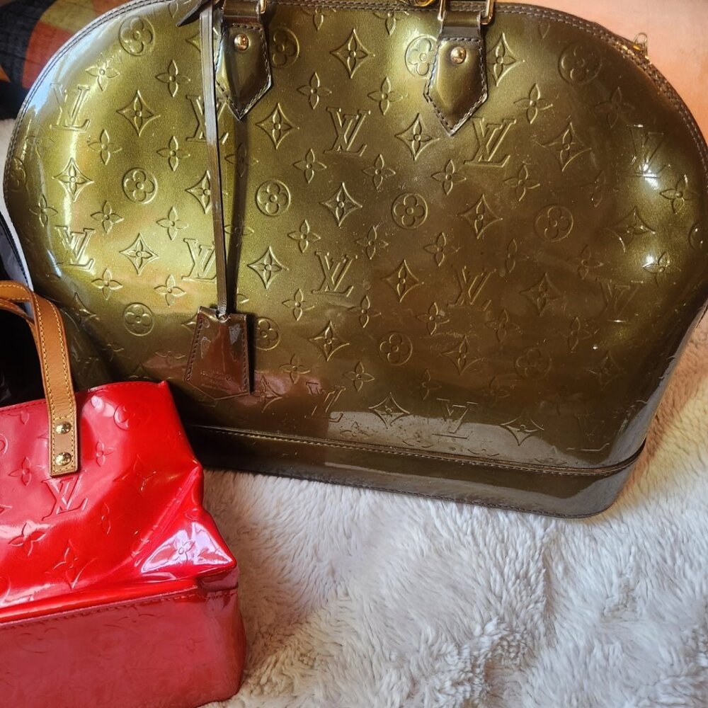 Authentic Louis Vuitton Alma GM Bag (Army Green)